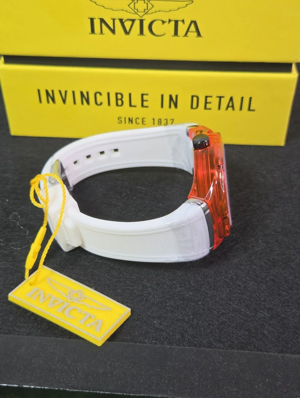 Invicta Speedway Piston Men’s Watch Quartz Red White Silicone Model 51113